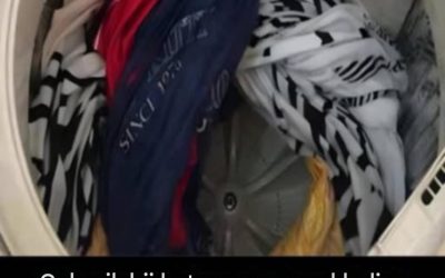 Gebruik bij het wassen niet alleen wasmiddel! Doe deze truc en je vuile kleren zien er weer als nieuw uit!