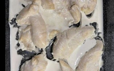 Als je dit witte spul ziet tijdens het koken van kip, dan betekent het het volgende.