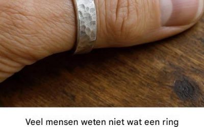 De verborgen betekenis van duimringen: wat ze betekenen voor vrouwen versus mannen