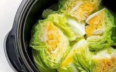 Doe rauwe koolpartjes in een slowcooker met deze 3 ingrediënten. Je zult versteld staan!