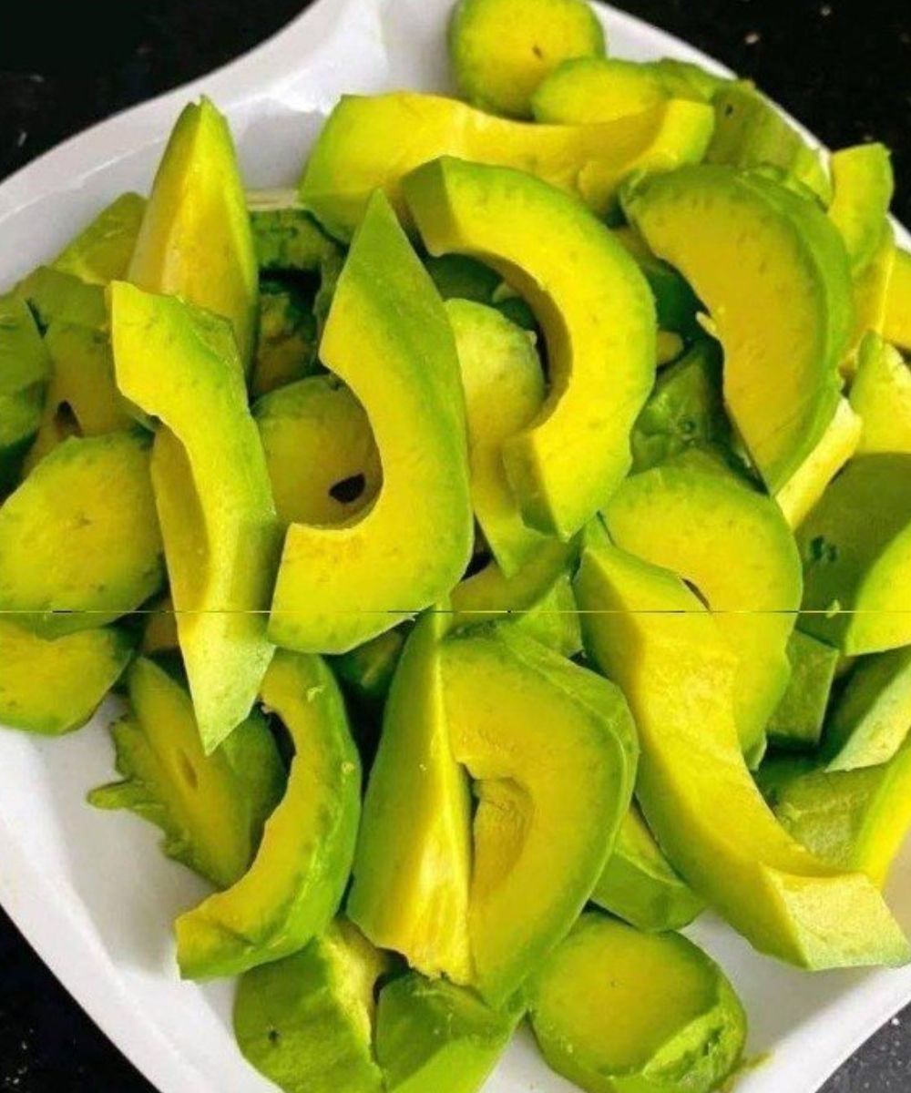 Voordat je nog een avocado eet, raden artsen je aan dit te weten…