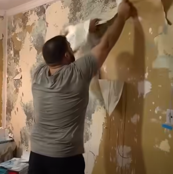 Na onze scheiding bracht mijn ex het behang dat hij had betaald terug – het leven had andere plannen voor hem.