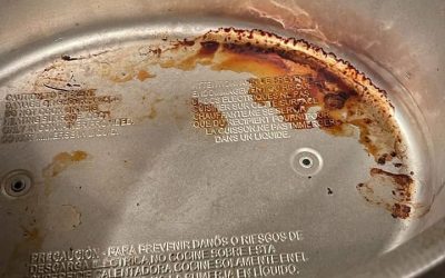 Eenvoudige methoden om verkleurde bakvormen en -platen nieuw leven in te blazen — Geef je bakgerei een nieuw leven.