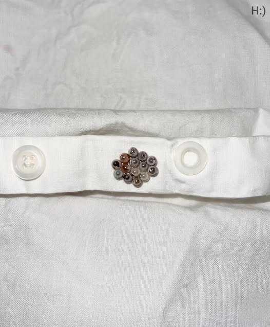 Ik vond deze kleine balletjes in mijn bed en schrok me rot: dit waren ze.