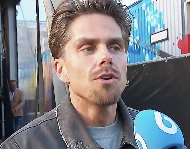Na de breuk met Noa Braaf bevestigt André Hazes dat hij een nieuwe liefde heeft en onthult hij de identiteit van zijn nieuwe vriendin – het is een beroemdheid