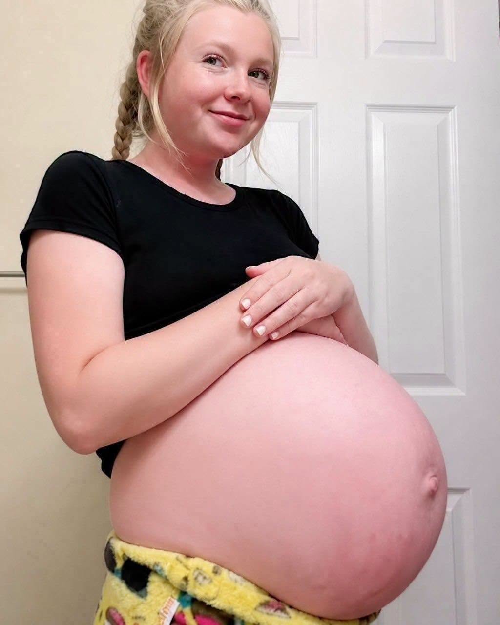 Ik raakte zwanger toen ik 15 was, en toen mijn ouders erachter kwamen, zetten ze me het huis uit en zeiden: “Je hebt onze familie te schande gemaakt. Vanaf vandaag ben jij