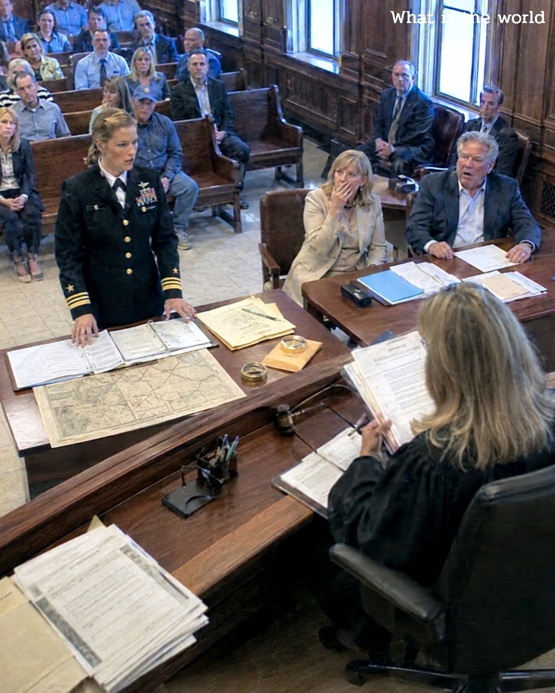 Mijn ouders lachten me uit toen ik om 9:03 uur ‘s ochtends in mijn marine-uniform de familierechtbank van Portsmouth binnenliep om te vechten voor de 84 hectare grote boerderij van mijn grootvader.